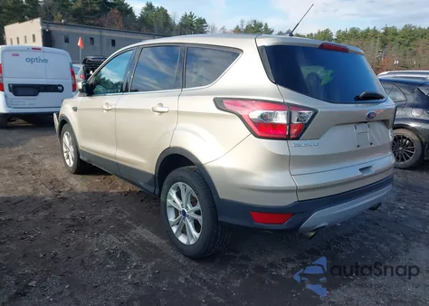 2017 Ford Escape Se z USA, uszkodzony, nr VIN 1FMCU9GD8HUB33488